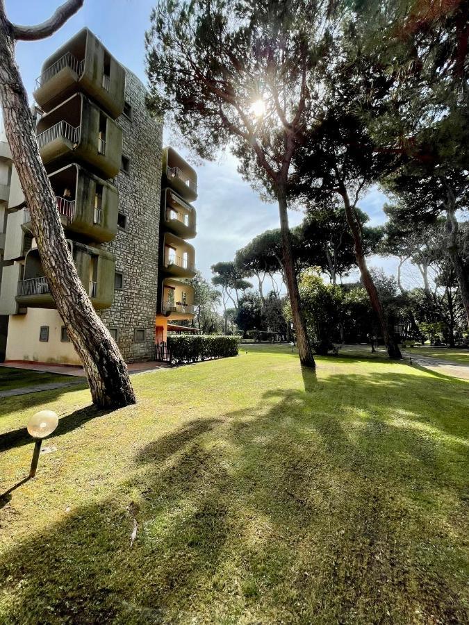 Appartamento La Terrazza Del Pino Torre del Lago Puccini Esterno foto