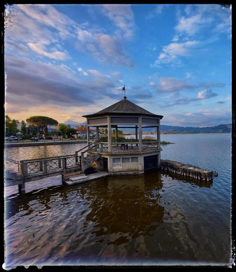 Appartamento La Terrazza Del Pino Torre del Lago Puccini Esterno foto